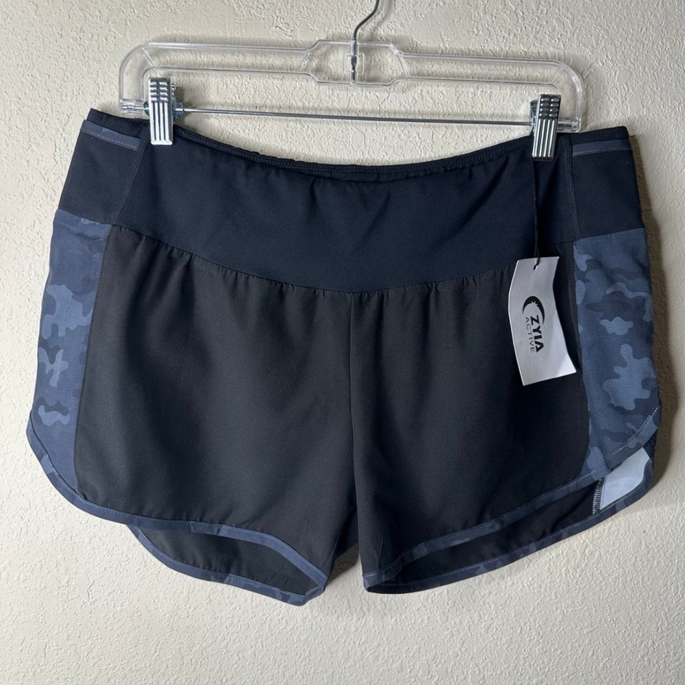 Sold!! Five Star Shorts black & camo Size 2XL NWT - Picture 1 of 5